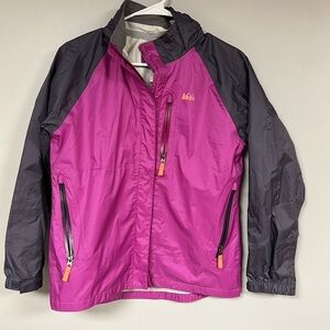 REI Hooded Rain Jacket Nylon Fuchsia Windbreaker hidden hood Coat, XL 18  Great!